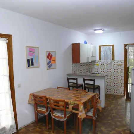Ferienhaus Fuer 6 Personen Ca 50 Qm In Bibione, Adriakueste Italien Und Umgebung - B63118 * 比比翁