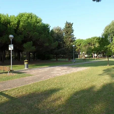 Ferienhaus Fuer 6 Personen Ca 50 Qm In Bibione, Adriakueste Italien Und Umgebung - B63118